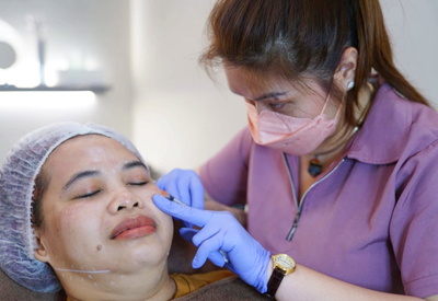 Botox di Usia 40: Solusi Kerutan atau Malah Bikin Wajah Kaku? Ini Faktanya
